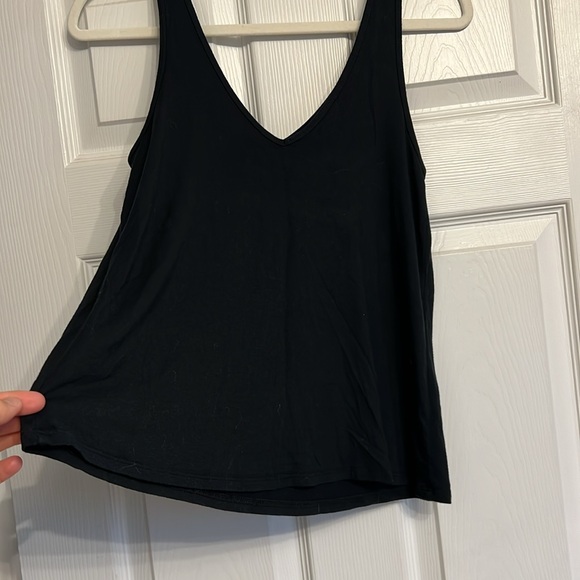 Soft A&F Drapey Tank - Picture 6 of 6